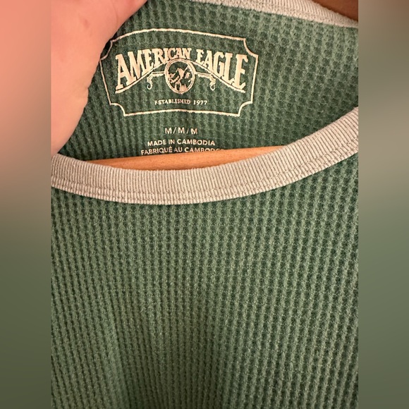 American Eagle long sleeve - Picture 2 of 2